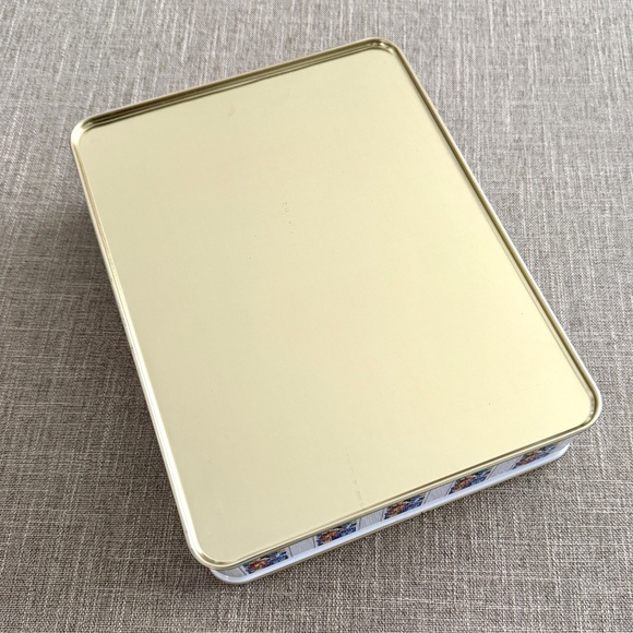 Vintage Sylvester & Tweety Stationery in Collectible Tin & Collectible Stamps - Picture 8 of 11